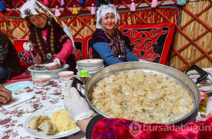 'Diriliş Ertuğrul' Kırgız Türkleri'nin evinde