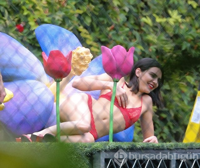 Kim Kardashian ile Kendall Jenner'ın arası açıldı