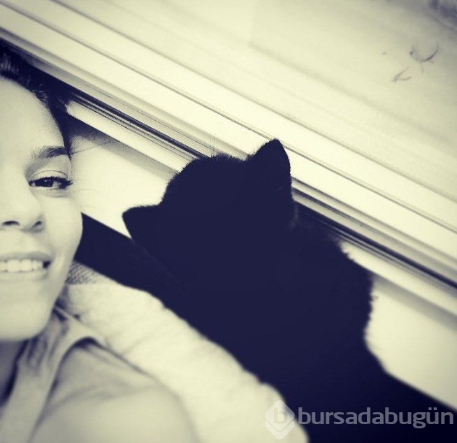 Gonca Vuslateri köpekleri için taşınıyor! (Ünlülerin hayvanları)