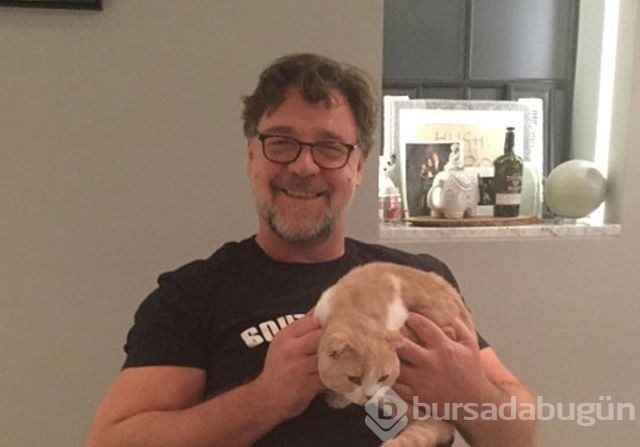 Gonca Vuslateri köpekleri için taşınıyor! (Ünlülerin hayvanları)