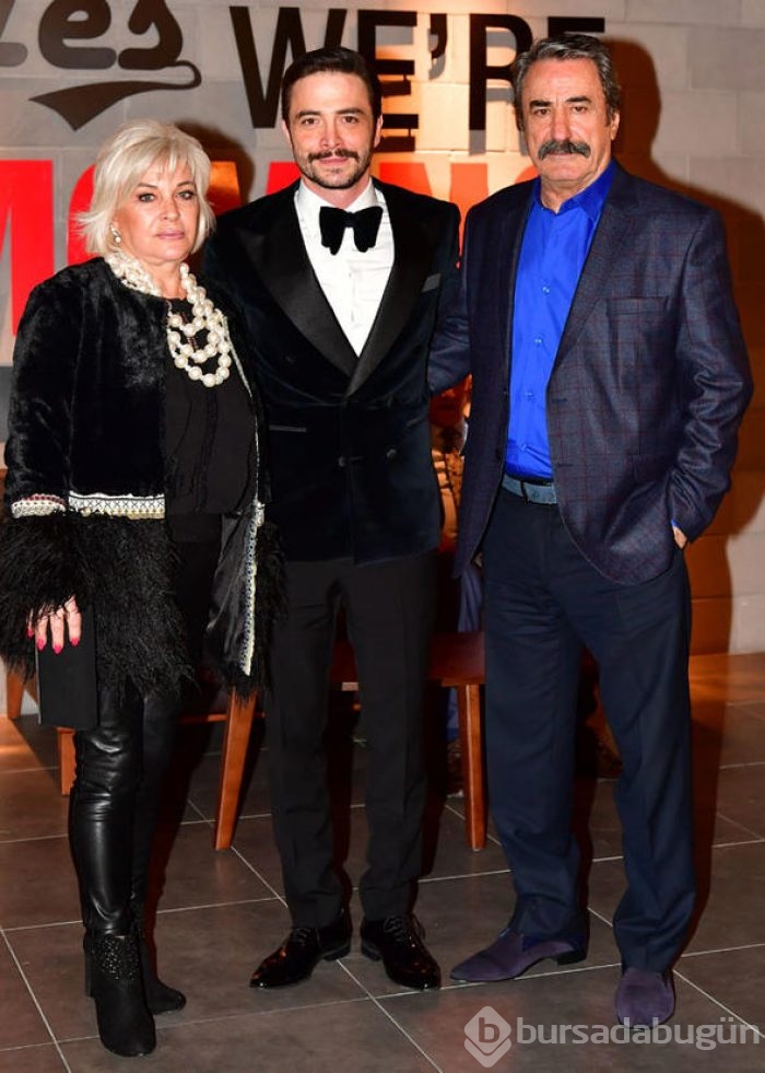 Gören dönüp bir daha baktı