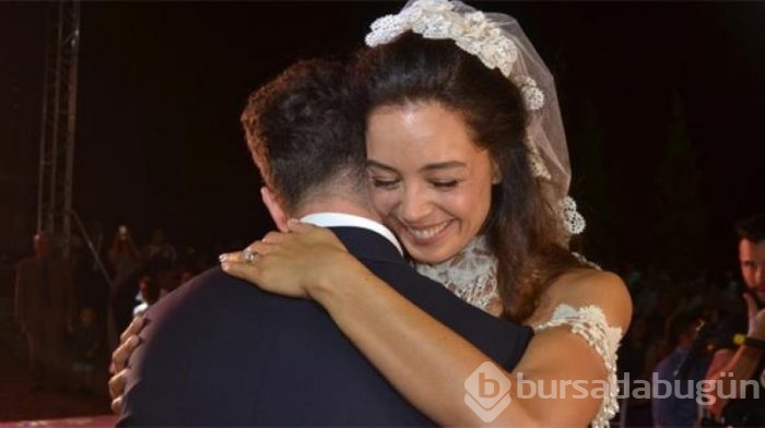 Azra Akın'dan 10 yaş paylaşımı
