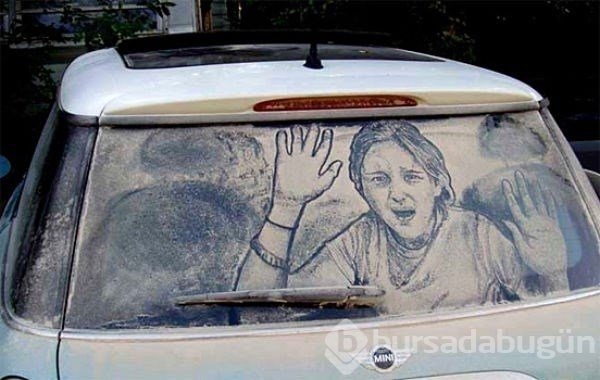 Kirli arabalardan sanat eserleri ortaya çıkarıyor