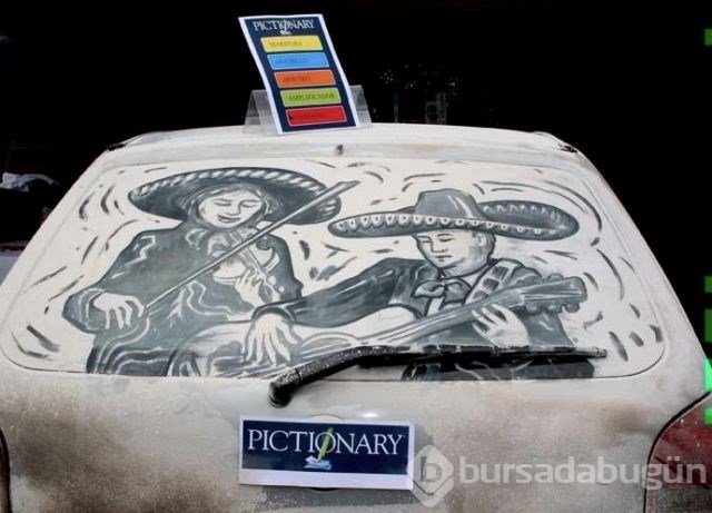 Kirli arabalardan sanat eserleri ortaya çıkarıyor