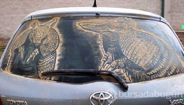 Kirli arabalardan sanat eserleri ortaya çıkarıyor