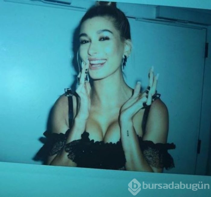 Dünya'nın en seksi kadını Türkiye kapağında!
