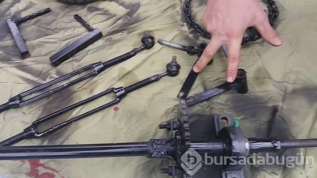 400 liraya kendi arabasını yapan Türk YouTuber

