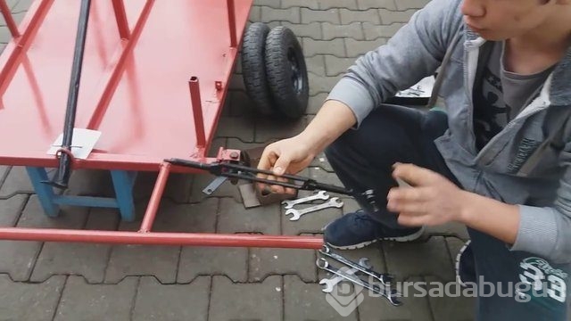 400 liraya kendi arabasını yapan Türk YouTuber
