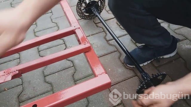 400 liraya kendi arabasını yapan Türk YouTuber
