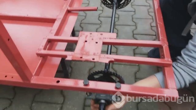 400 liraya kendi arabasını yapan Türk YouTuber
