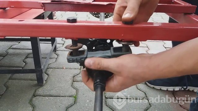 400 liraya kendi arabasını yapan Türk YouTuber
