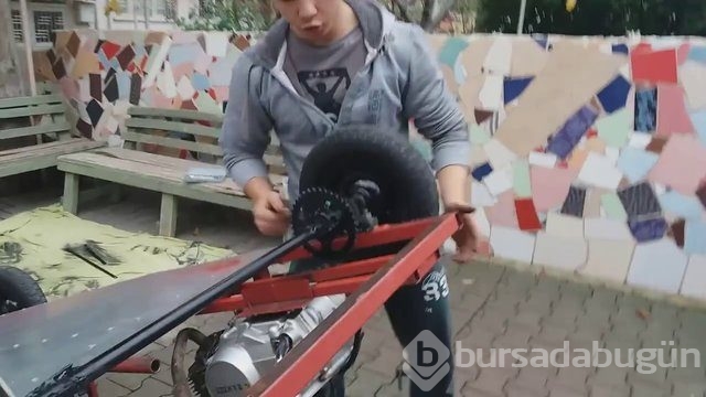 400 liraya kendi arabasını yapan Türk YouTuber
