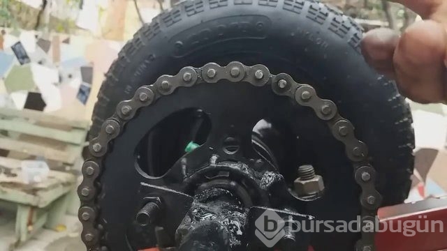 400 liraya kendi arabasını yapan Türk YouTuber
