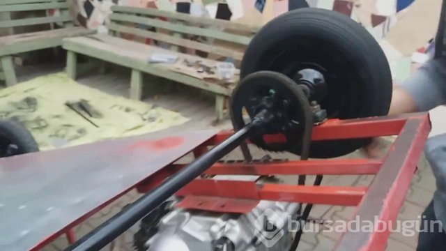 400 liraya kendi arabasını yapan Türk YouTuber
