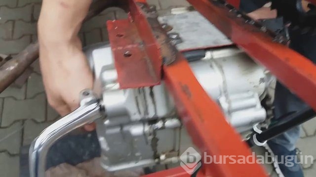400 liraya kendi arabasını yapan Türk YouTuber
