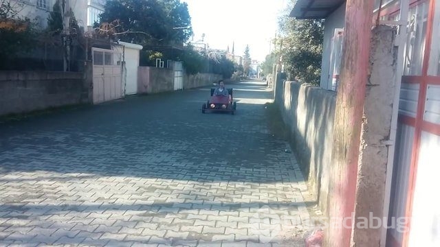 400 liraya kendi arabasını yapan Türk YouTuber
