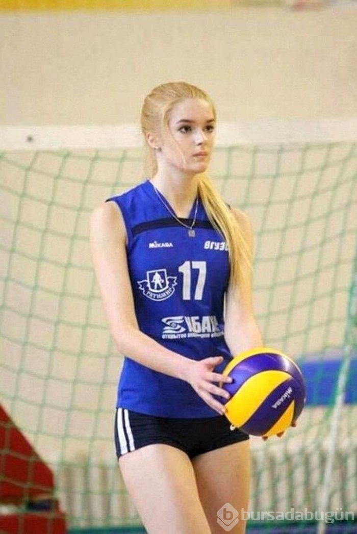'Dünyanın en seksi voleybolcusu' Alisa Manyonok
