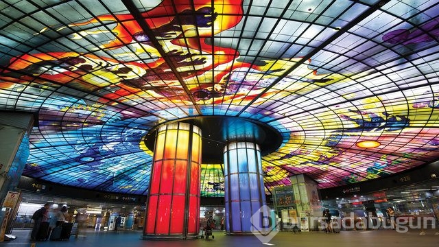 Birbirinden ilginç metro istasyonları!