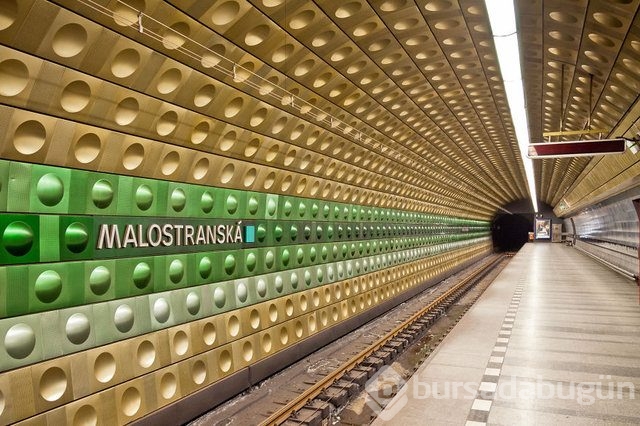 Birbirinden ilginç metro istasyonları!