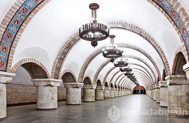 Birbirinden ilginç metro istasyonları!