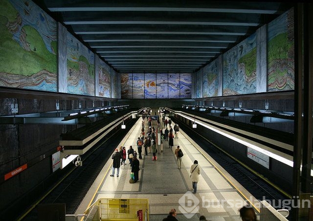Birbirinden ilginç metro istasyonları!