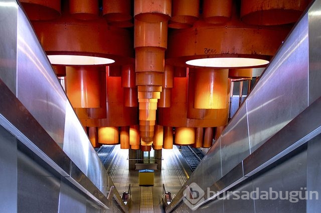 Birbirinden ilginç metro istasyonları!