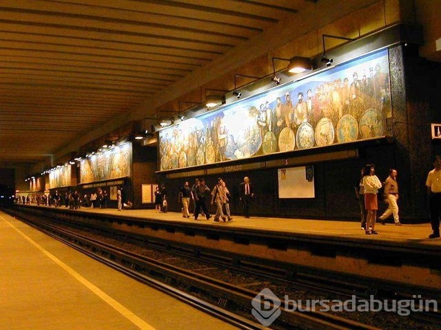 Birbirinden ilginç metro istasyonları!