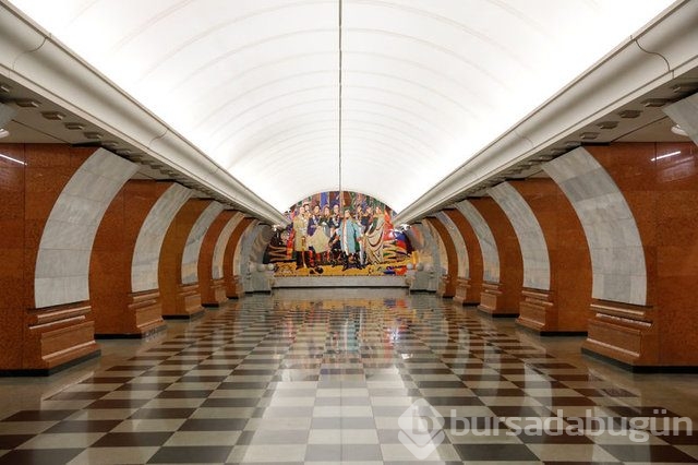 Birbirinden ilginç metro istasyonları!