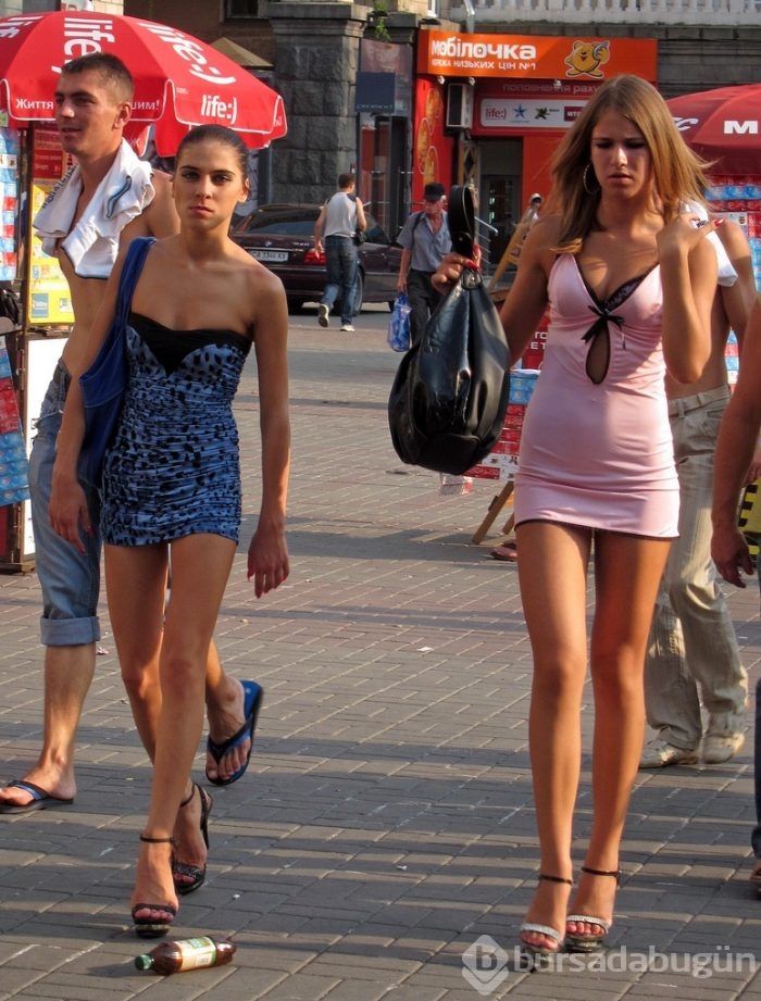 Ukrayna sokaklarının süper güzelleri