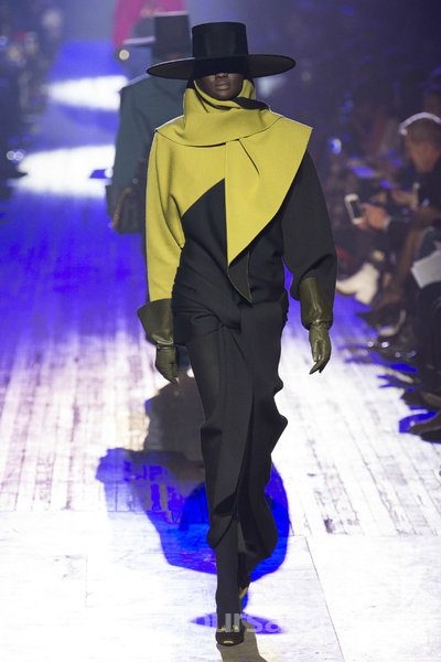 Marc Jacobs Sonbahar / Kış 2018-19
