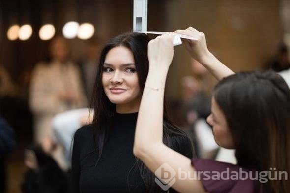Miss Russia'nın seçmeleri AVM'de düzenlenince ortalık karıştı

