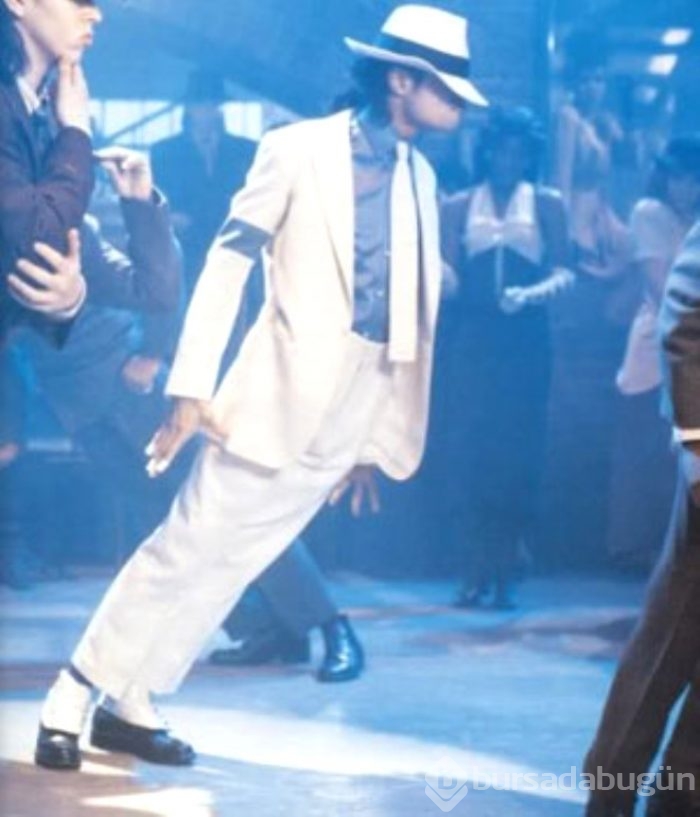Michael Jackson'ın meşhur hareketinin sırrı!
