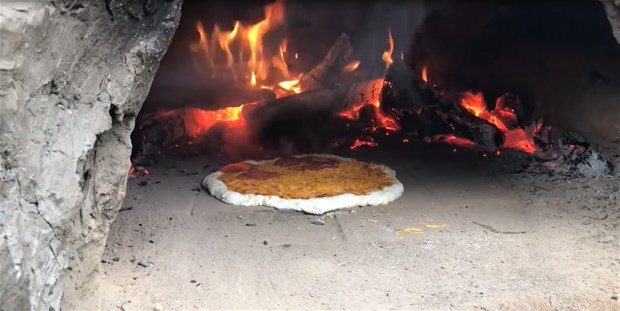 Kendi fırınını kendi yaptı! 

