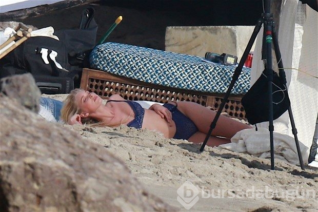 Elsa Hosk nefes kesti!