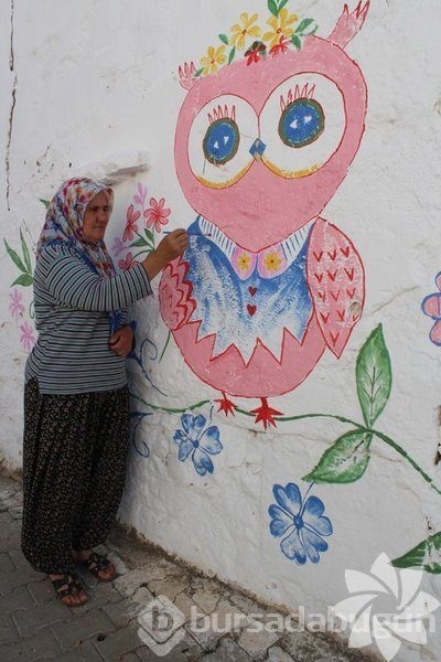 Yaşadıkları yere güzellik katan kadınlar
