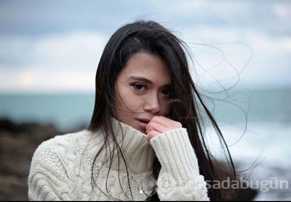 'Ufak Tefek Cinayetler'in Rachel'ini hiç böyle görmediniz!
