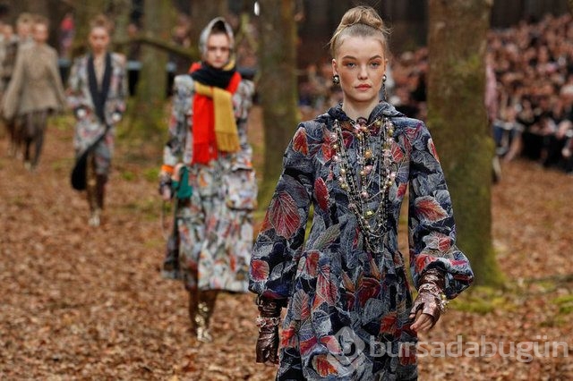 Paris moda haftası'nda feminizm rüzgarı!