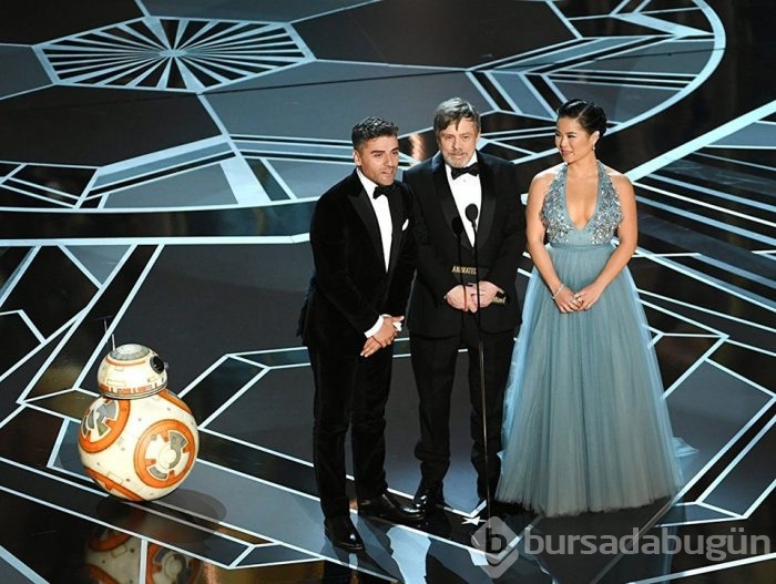 Oscar gecesinde objektiflere takılanlar
