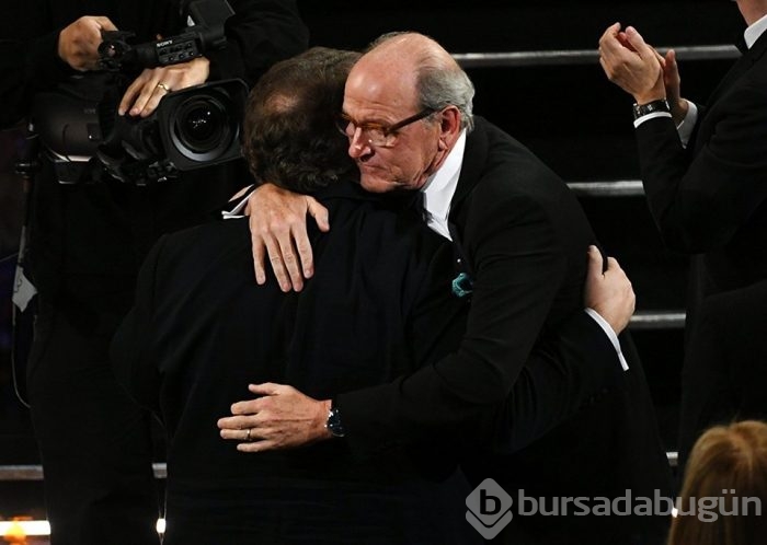Oscar gecesinde objektiflere takılanlar
