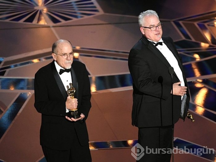 Oscar gecesinde objektiflere takılanlar
