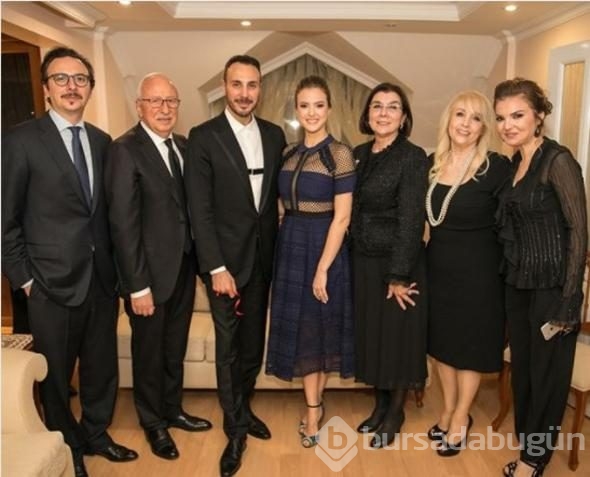 Büyük aşkta mutlu son, Ünlü sunucu nişanlandı!
