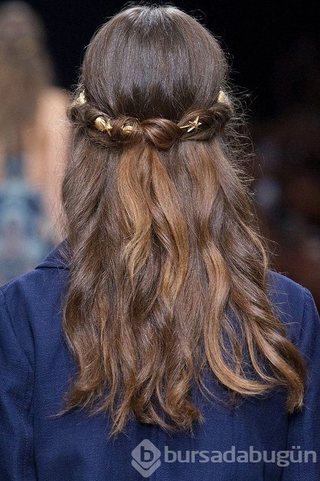 2018'in düğünlerinde bu saçlar moda olacak!