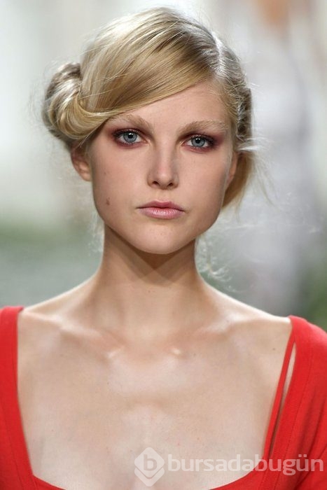 2018'in düğünlerinde bu saçlar moda olacak!
