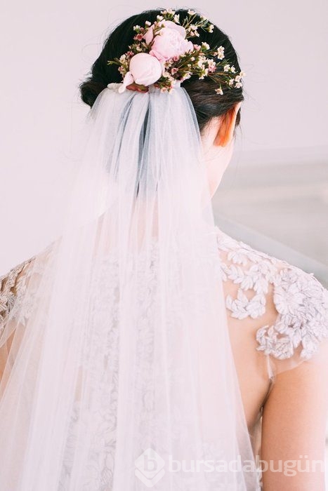 2018'in düğünlerinde bu saçlar moda olacak!