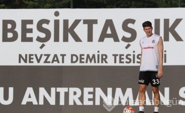 Ünlü futbolcular ve birbirinden iddialı oyuncakları