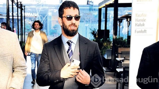 Arda Turan'dan düğün açıklaması 