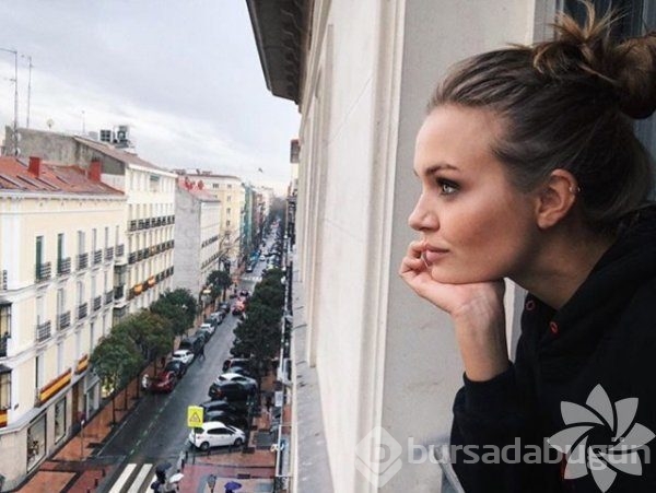 Victoria's Secret meleği Josephine Skriver nefes kesti!