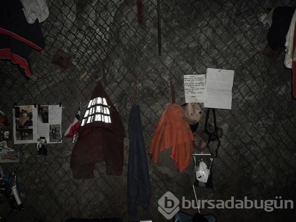 Göçükte mahsur kalan işçi yaşadıklarını fotoğrafladı