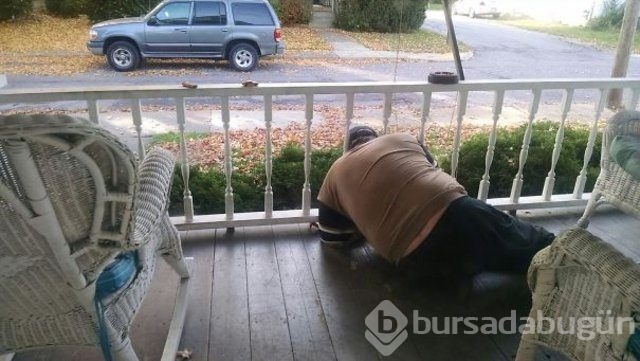 Her yaşta eğlenmeyi bilen erkekler ve komik halleri
