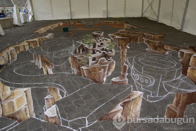 Sokaklar 3D boyama sanatıyla güzelleşti